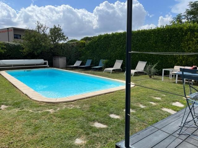 Отель Chez Frederique Et Jean-Claude Les Taillades Экстерьер фото